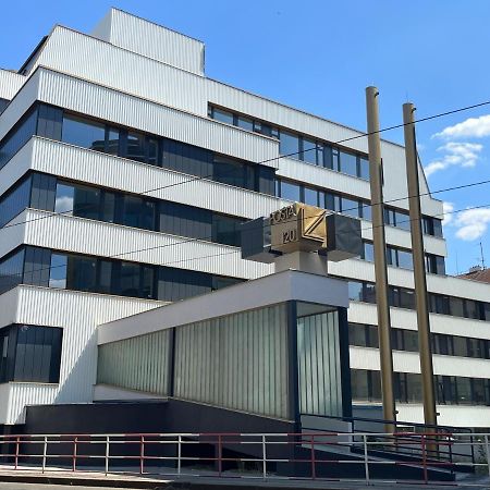 Post 120 Suites Praag Buitenkant foto