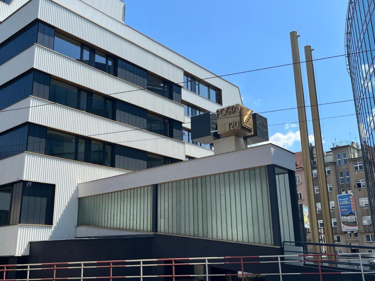 Post 120 Suites Praag Buitenkant foto