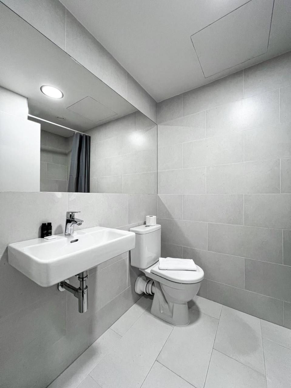 Post 120 Suites Praag Buitenkant foto