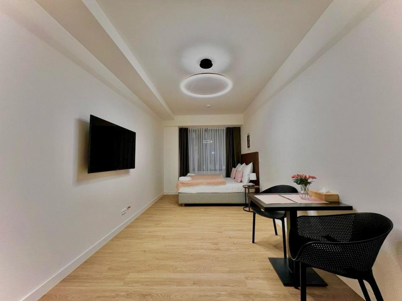 Post 120 Suites Praag Buitenkant foto