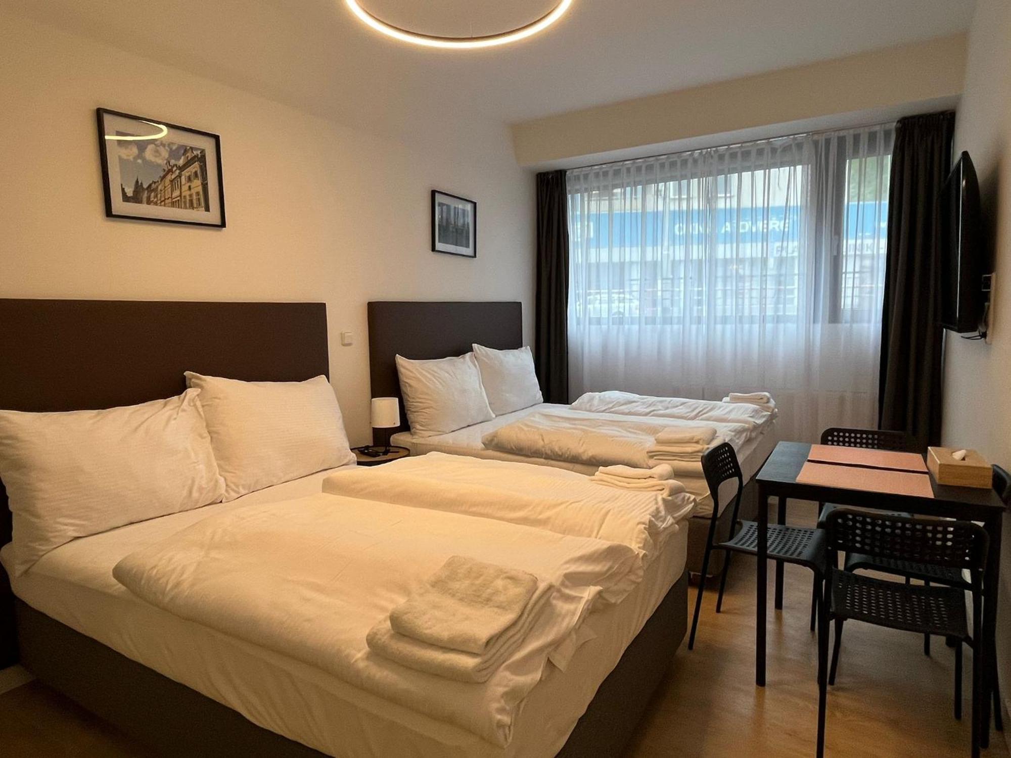 Post 120 Suites Praag Buitenkant foto