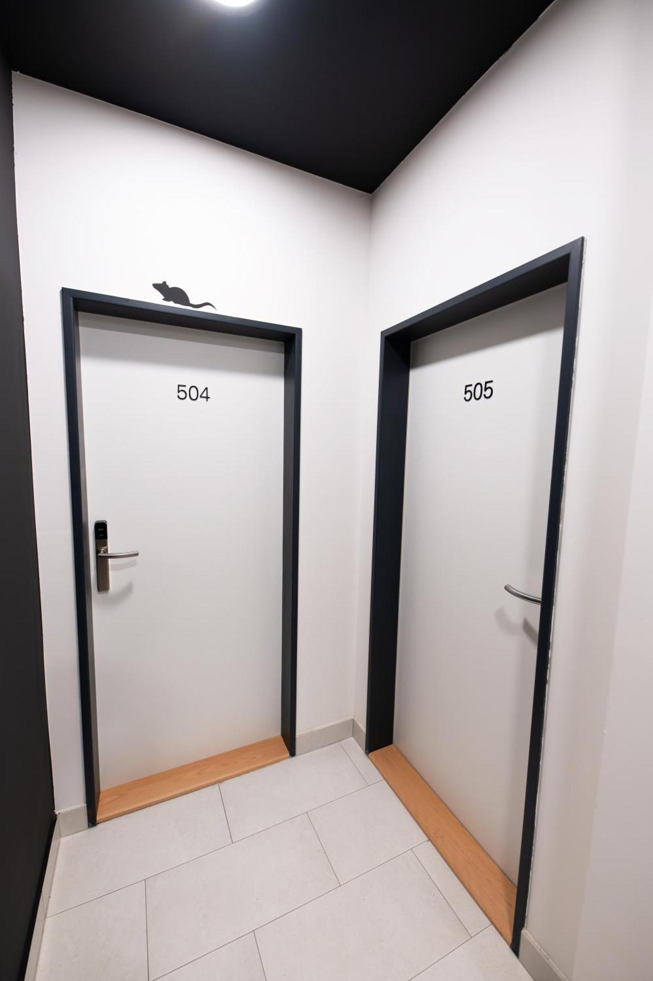 Post 120 Suites Praag Buitenkant foto